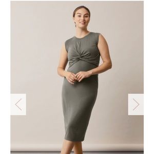 🤩 HOST PICK 🤩 Boob design 18 hour maternity/nursing dress